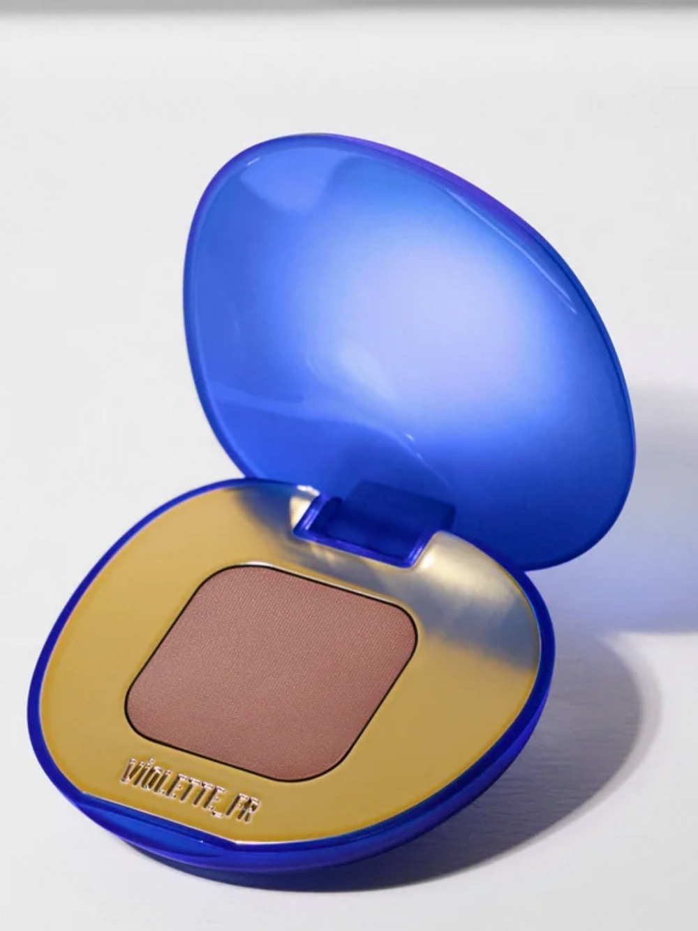 Violette_Fr Feather Matte Veil
PLUME EYESHADOW - Lait au Cafe